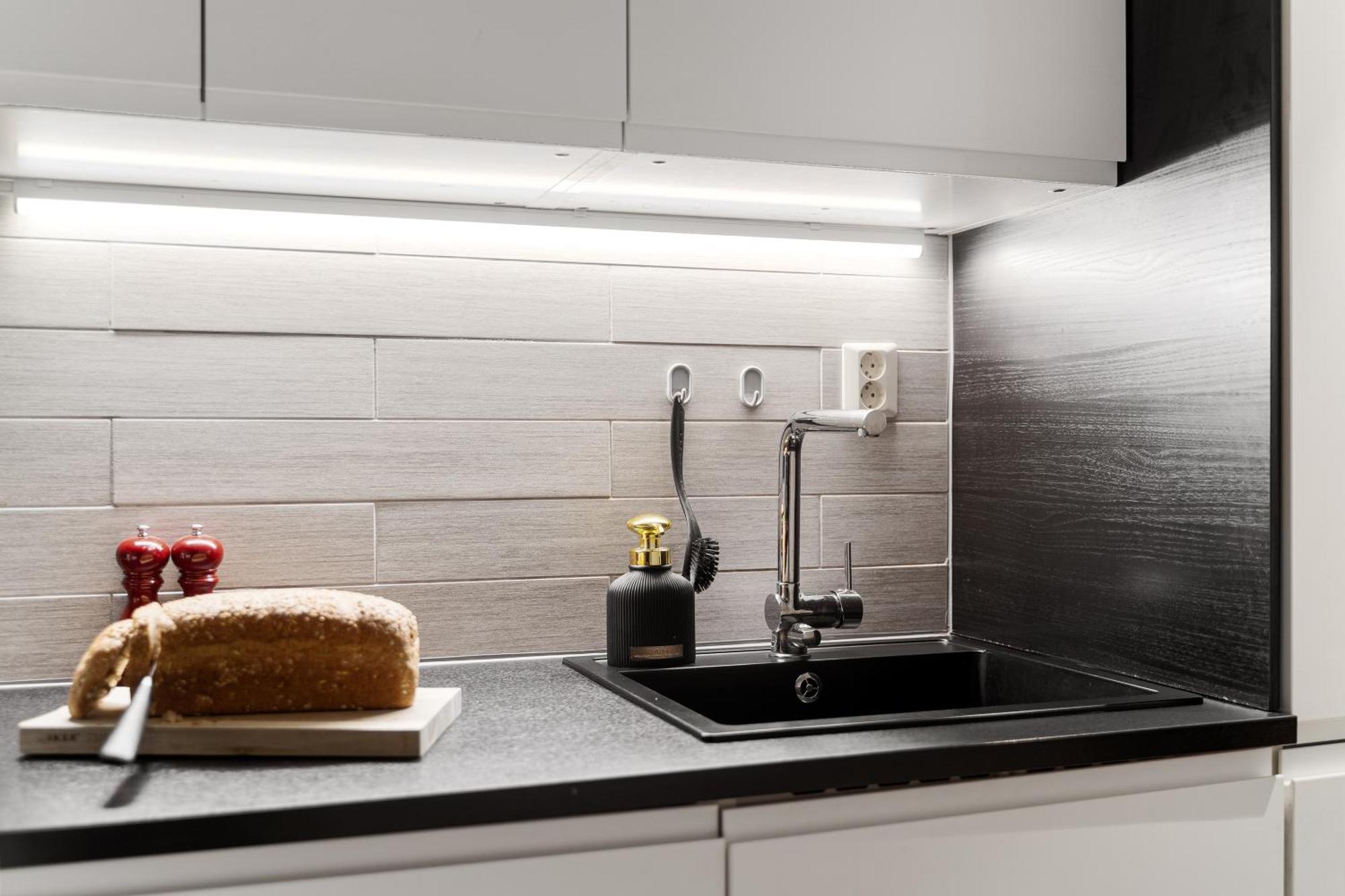 Solsiden Modern Stay: King Beds, Private Entry Trondheim Exteriör bild