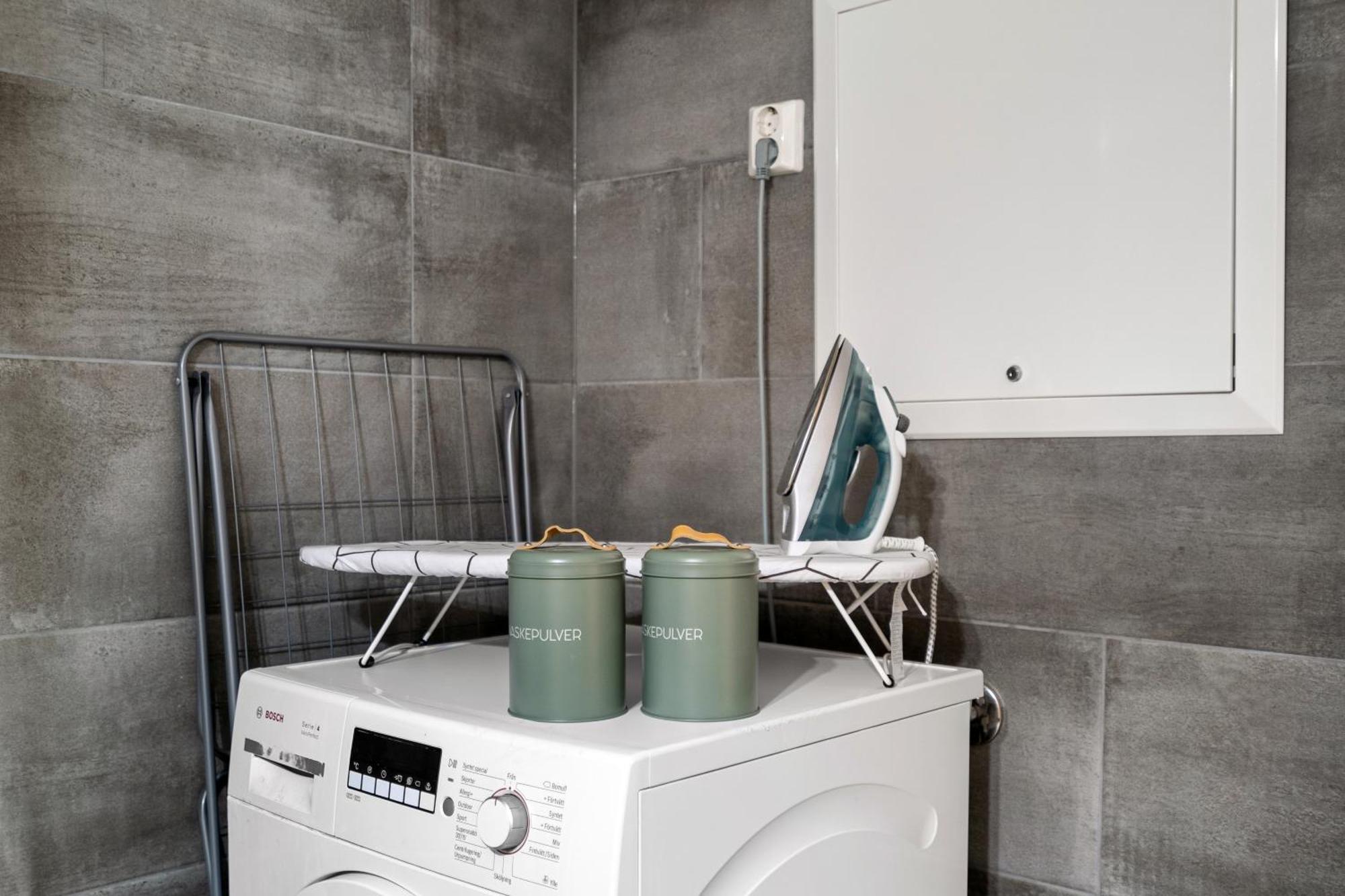Solsiden Modern Stay: King Beds, Private Entry Trondheim Exteriör bild
